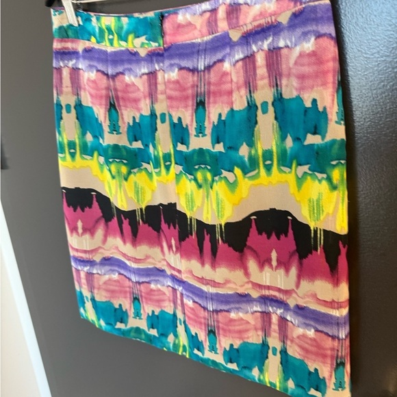 Sandro size 6 EUC Vibrant Patterned Mini Skirt - Picture 6 of 14